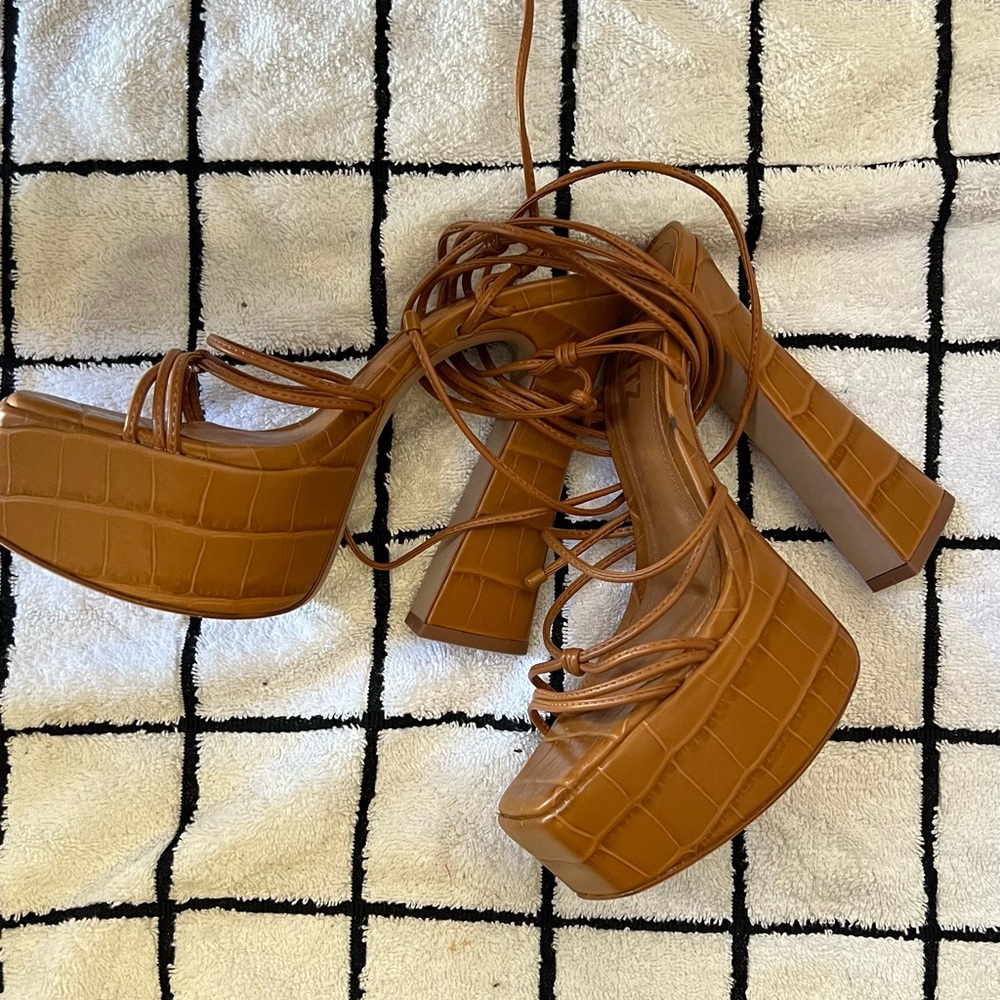 Women's Tan Platform Heels